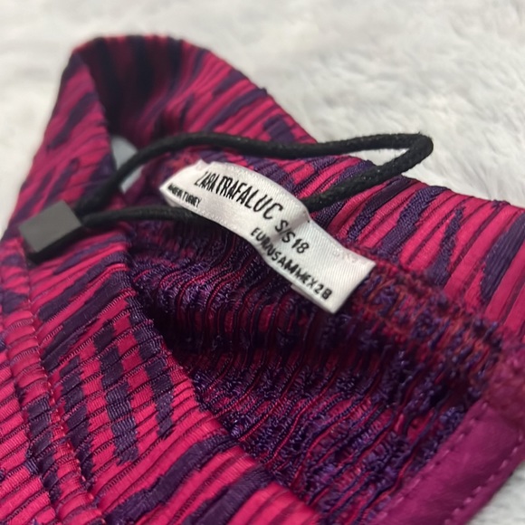 NWOT ZARA TRAFALUC Top - Picture 8 of 9